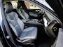 Volvo XC60 2.0 B5 Momentum Exclusive 1e-Eig. & Keurig-Onderh. BOVAG-Garantie. NL-Auto.