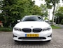 BMW 3-Serie Touring 320i Business Edition 1e-Eig. & Dealer-Onderh. BOVAG-Garantie. NL-Auto.
