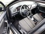Volkswagen T-Roc 1.0 TSI Style 2e-Eig. & Keurig-Onderh. BOVAG-Garantie. NL-Auto.