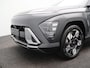 Hyundai Kona 1.6 GDI HEV Premium | Lederen bekleding | Stoelverkoeling | Stoelverwarming | Stuurverwarming | Adaptieve Cruise Control | 360 Camera | Keyless | DAB |