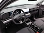 Hyundai Kona 1.6 GDI HEV Premium | Lederen bekleding | Stoelverkoeling | Stoelverwarming | Stuurverwarming | Adaptieve Cruise Control | 360 Camera | Keyless | DAB |