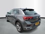Volkswagen T-Roc 1.5 TSI Automaat | Sport Business R | Verwarmde stoelen | Active Info Display |