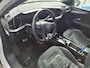 Opel Mokka-e Ultimate 50-kWh 11kw bl. | 136pk | Lederen Bekleding | 32.000km! | Trekhaak | Navigatie |