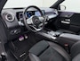 Mercedes-Benz EQB 250 AMG Night Line 7-Persoons Premium plus SOH 95% Panoramadak Adap.Cruise Head-Up Display Lmv 20" Elek.Stoelen+Memory+Verwarmd Camera Elek.Achterklep Actieve park-assist Licht en zichtpakket Led Privacy Glas DAB 1e Eigenaar Dealeronderhouden Origineel Nederlandse Auto
