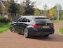 BMW 5-Serie Touring 530e Business Edition Plus | M-Pakket | Head-Up Display | LED-Laser | Camera | Sfeerverlichting | ACC | NL-Auto |