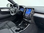 Volvo XC40 B4 211pk Plus Dark / 20'' / 360 Camera / Trekhaak / Pixel Koplampen / Panoramadak / Nubuck / El. Stoelen / Harman&Kardon Audio / Noodreservewiel / ACC / BLIS / Stoel + Stuurw. Verwarming /