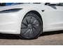Tesla Model 3 RWD 60 kWh | Cruise control adaptief | Panoramadak | Led koplampen | Dodehoek detectie | Stoel/stuur verwarming | Parkeersensoren Voor/Achter | Achteruitrijcamera | Cruise control adaptief met Stop&Go | Dodehoek detectie | LED koplampen