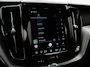 Volvo XC60 T6 Recharge AWD Ultimate Dark | Luchtvering | Bowers & Wilkins | Head-Up | 360° | Panoramadak | Trekhaak | Adaptive Cruise | BLIS | 21"