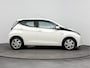 Toyota Aygo 1.0 VVT-i x-play | Dealer onderhouden | Navigatie | Airco | Achteruitrijcamera | Bluetooth |