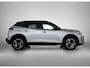 Peugeot e-2008 EV 54 kWh 156pk GT Automaat | 3 Fase | Navigatie | Camera | Leder/Alcantara | Stoel elektrisch+verwarmd+massage | Full Led koplampen | Parkeersensoren v+a | Keyless | Adaptieve Cruise Control | Dodehoeksensor | DAB+ radio | Apple Carplay / Android Auto | Donker getint glas | 17" lichtmetalen velgen |