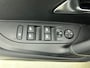 Peugeot e-2008 EV 54 kWh 156pk GT Automaat | 3 Fase | Navigatie | Camera | Leder/Alcantara | Stoel elektrisch+verwarmd+massage | Full Led koplampen | Parkeersensoren v+a | Keyless | Adaptieve Cruise Control | Dodehoeksensor | DAB+ radio | Apple Carplay / Android Auto | Donker getint glas | 17" lichtmetalen velgen |