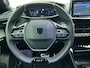 Peugeot e-2008 EV 54 kWh 156pk GT Automaat | 3 Fase | Navigatie | Camera | Leder/Alcantara | Stoel elektrisch+verwarmd+massage | Full Led koplampen | Parkeersensoren v+a | Keyless | Adaptieve Cruise Control | Dodehoeksensor | DAB+ radio | Apple Carplay / Android Auto | Donker getint glas | 17" lichtmetalen velgen |