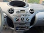 Toyota Yaris 1.0-16V VVT-i Terra / bj.2000 / airco / sportvelgen / export / APK tot 25/11/26 / NAP met 376726 km/ kleur: rood..