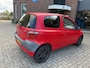Toyota Yaris 1.0-16V VVT-i Terra / bj.2000 / airco / sportvelgen / export / APK tot 25/11/26 / NAP met 376726 km/ kleur: rood..