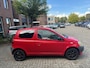 Toyota Yaris 1.0-16V VVT-i Terra / bj.2000 / airco / sportvelgen / export / APK tot 25/11/26 / NAP met 376726 km/ kleur: rood..