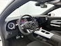 Mercedes-Benz CLA 200 AMG Nightpakket 58 kWh | Panoramadak | Alarm | Sfeerverlichting | Keyless Go | CarPlay | Stoelverwarming | Parkeerpakket met Camera | Sfeerverlichting | Stoelverwarming | Sportstoelen | Adaptieve cruisecontrol |