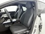 Mercedes-Benz CLA 200 AMG Nightpakket 58 kWh | Panoramadak | Alarm | Sfeerverlichting | Keyless Go | CarPlay | Stoelverwarming | Parkeerpakket met Camera | Sfeerverlichting | Stoelverwarming | Sportstoelen | Adaptieve cruisecontrol |