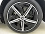 Mercedes-Benz CLA 200 AMG Nightpakket 58 kWh | Panoramadak | Alarm | Sfeerverlichting | Keyless Go | CarPlay | Stoelverwarming | Parkeerpakket met Camera | Sfeerverlichting | Stoelverwarming | Sportstoelen | Adaptieve cruisecontrol |