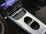 Mercedes-Benz CLA 200 AMG Nightpakket 58 kWh | Panoramadak | Alarm | Sfeerverlichting | Keyless Go | CarPlay | Stoelverwarming | Parkeerpakket met Camera | Sfeerverlichting | Stoelverwarming | Sportstoelen | Adaptieve cruisecontrol |