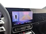 Mercedes-Benz CLA 200 AMG Nightpakket 58 kWh | Panoramadak | Alarm | Sfeerverlichting | Keyless Go | CarPlay | Stoelverwarming | Parkeerpakket met Camera | Sfeerverlichting | Stoelverwarming | Sportstoelen | Adaptieve cruisecontrol |