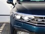Volkswagen Passat 1.5 TSI Elegance Business R 150 pk DSG | R-Line | Dealer onderhouden | Trekhaak | Panoramadak | Alcantara/Leder | Navigatie | Camera | Cruise control | LED Matrix |
