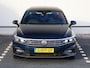 Volkswagen Passat 1.5 TSI Elegance Business R 150 pk DSG | R-Line | Dealer onderhouden | Trekhaak | Panoramadak | Alcantara/Leder | Navigatie | Camera | Cruise control | LED Matrix |