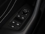 Volkswagen Passat 1.5 TSI Elegance Business R 150 pk DSG | R-Line | Dealer onderhouden | Trekhaak | Panoramadak | Alcantara/Leder | Navigatie | Camera | Cruise control | LED Matrix |