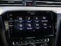 Volkswagen Passat 1.5 TSI Elegance Business R 150 pk DSG | R-Line | Dealer onderhouden | Trekhaak | Panoramadak | Alcantara/Leder | Navigatie | Camera | Cruise control | LED Matrix |