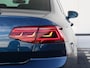 Volkswagen Passat 1.5 TSI Elegance Business R 150 pk DSG | R-Line | Dealer onderhouden | Trekhaak | Panoramadak | Alcantara/Leder | Navigatie | Camera | Cruise control | LED Matrix |