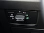 Volkswagen Passat 1.5 TSI Elegance Business R 150 pk DSG | R-Line | Dealer onderhouden | Trekhaak | Panoramadak | Alcantara/Leder | Navigatie | Camera | Cruise control | LED Matrix |