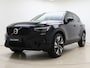 Volvo XC40 B4 211pk Plus Dark / 20'' / Pixel Koplampen / Panoramadak / Getint Glas / Nubuck / 360 Camera / El. Stoelen / Noodreservewiel / Trekhaak / Stoel + Stuuw. Verwarming /