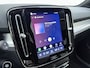 Volvo XC40 B4 211pk Plus Dark / 20'' / Pixel Koplampen / Panoramadak / Getint Glas / Nubuck / 360 Camera / El. Stoelen / Noodreservewiel / Trekhaak / Stoel + Stuuw. Verwarming /