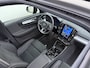 Volvo XC40 B4 211pk Plus Dark / 20'' / Pixel Koplampen / Panoramadak / Getint Glas / Nubuck / 360 Camera / El. Stoelen / Noodreservewiel / Trekhaak / Stoel + Stuuw. Verwarming /