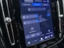 Volvo XC40 B4 211pk Plus Dark / 20'' / Pixel Koplampen / Panoramadak / Getint Glas / Nubuck / 360 Camera / El. Stoelen / Noodreservewiel / Trekhaak / Stoel + Stuuw. Verwarming /