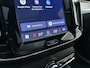 Volvo XC40 B4 211pk Plus Dark / 20'' / Pixel Koplampen / Panoramadak / Getint Glas / Nubuck / 360 Camera / El. Stoelen / Noodreservewiel / Trekhaak / Stoel + Stuuw. Verwarming /