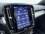 Volvo XC40 B4 211pk Plus Dark / 20'' / Pixel Koplampen / Panoramadak / Getint Glas / Nubuck / 360 Camera / El. Stoelen / Noodreservewiel / Trekhaak / Stoel + Stuuw. Verwarming /
