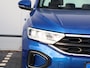 Volkswagen T-Roc 1.5 TSI Life 150pk DSG | LED | Navi via App-Connect | Achteruitrijcamera | Stoelverwarming | Climate control | Cruise control |