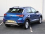 Volkswagen T-Roc 1.5 TSI Life 150pk DSG | LED | Navi via App-Connect | Achteruitrijcamera | Stoelverwarming | Climate control | Cruise control |