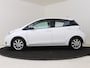 Toyota Yaris 1.0 VVT-i Trend | Dealer onderhouden | Climate Control | Achteruitrijcamera | Bluetooth | Elektrische ramen voor | elektrisch verstelbare buitenspiegels |