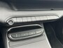 Jeep Avenger 1.2 e-Hybrid Summit | Navigatie | Camera | Parkeersensoren | LMV 18" | Electrisch Schuifdak | 2 + 6 jaar Speciale garantie! |