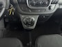 Renault Trafic 1.6 dCi 120 Pk T29 L2H1 Luxe | Navigatie | Airco | Cruise control | Parkeersensor achter | Zijschuifdeur Rechts | Trekhaak | Passagiersbank | Mistlampen Voor | Betimmering Laadruimte |