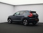 Volvo XC40 2.0 B4 Plus Dark / Trekhaak / Pan. dak / Harman Kardon / Privacy Glass / Elektr. bedienbare stoelen / Stoel+stuurwielverwarming
