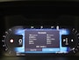 Volvo XC40 2.0 B4 Plus Dark / Trekhaak / Pan. dak / Harman Kardon / Privacy Glass / Elektr. bedienbare stoelen / Stoel+stuurwielverwarming