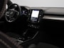 Volvo XC40 2.0 B4 Plus Dark / Trekhaak / Pan. dak / Harman Kardon / Privacy Glass / Elektr. bedienbare stoelen / Stoel+stuurwielverwarming