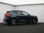 Volvo XC40 2.0 B4 Plus Dark / Trekhaak / Pan. dak / Harman Kardon / Privacy Glass / Elektr. bedienbare stoelen / Stoel+stuurwielverwarming