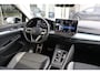 Volkswagen Golf Variant 1.5 eTSI 150pk DSG Life Edition | Trekhaak | 360 Camera | Side Assist | Navigatie | PDC