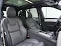 Volvo XC90 T8 406pk AWD Ultra Black Executive Edition / Luchtvering / Bowers&Wilkins Audio / 22'' / Trekhaak / Massage / Gelaaagd Glas / Ventilatie / Head-Up / Lederen Dashboard / BLIS / ACC /