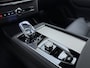 Volvo XC90 T8 406pk AWD Ultra Black Executive Edition / Luchtvering / Bowers&Wilkins Audio / 22'' / Trekhaak / Massage / Gelaaagd Glas / Ventilatie / Head-Up / Lederen Dashboard / BLIS / ACC /