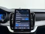 Volvo XC90 T8 406pk AWD Ultra Black Executive Edition / Luchtvering / Bowers&Wilkins Audio / 22'' / Trekhaak / Massage / Gelaaagd Glas / Ventilatie / Head-Up / Lederen Dashboard / BLIS / ACC /