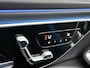 Mercedes-Benz E-klasse 300 e Luxury Line | Distronic | 360°-camera | Sfeerverlichting | Keyless Go |Stuur en Stoelverwarmng / Ventilatie | Inclusief 24 maanden Mercedes-Benz Certified garantie voor Europa.